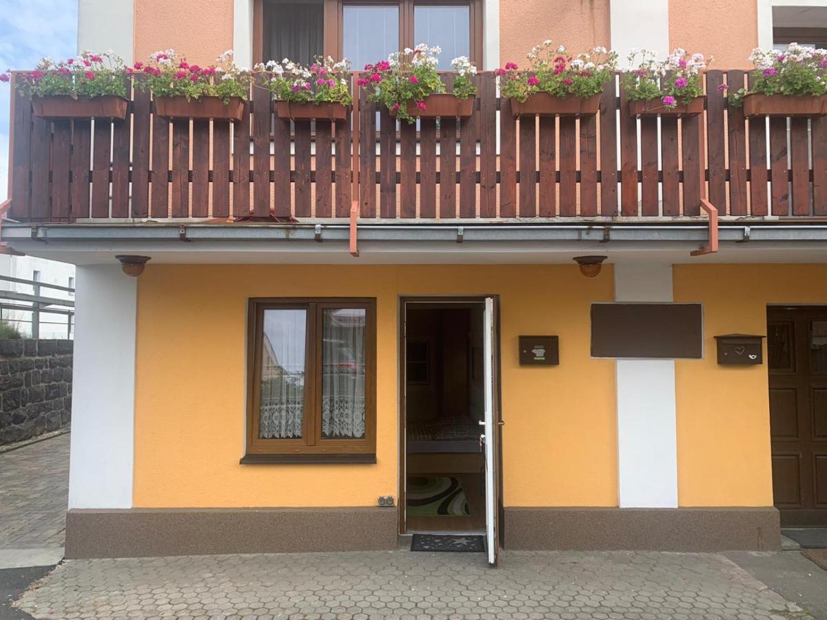 Maly Byt 1+1 Karlovy Vary Exterior photo